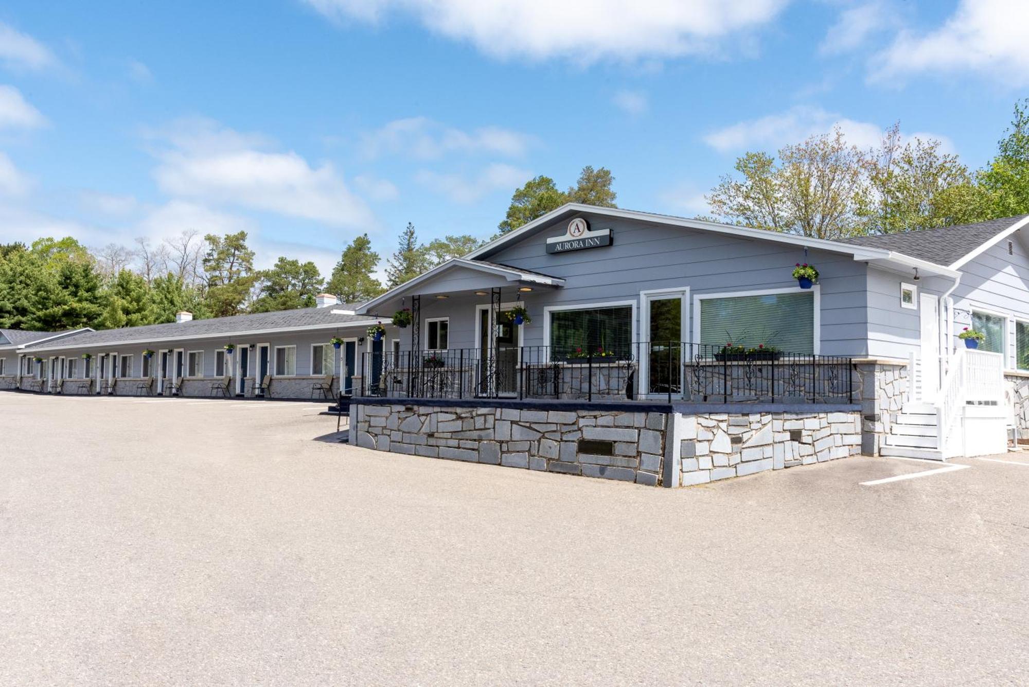 Aurora Inn Kingston Екстер'єр фото